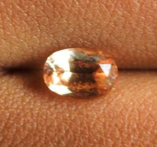 0.70 Ct - Ceylon Peach Sapphire - Natural - Untreated - Unheated- Sri Lankan Sapphire
