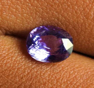 1.04 Carat - Ceylon Purple Sapphire - Natural - Untreated - Unheated